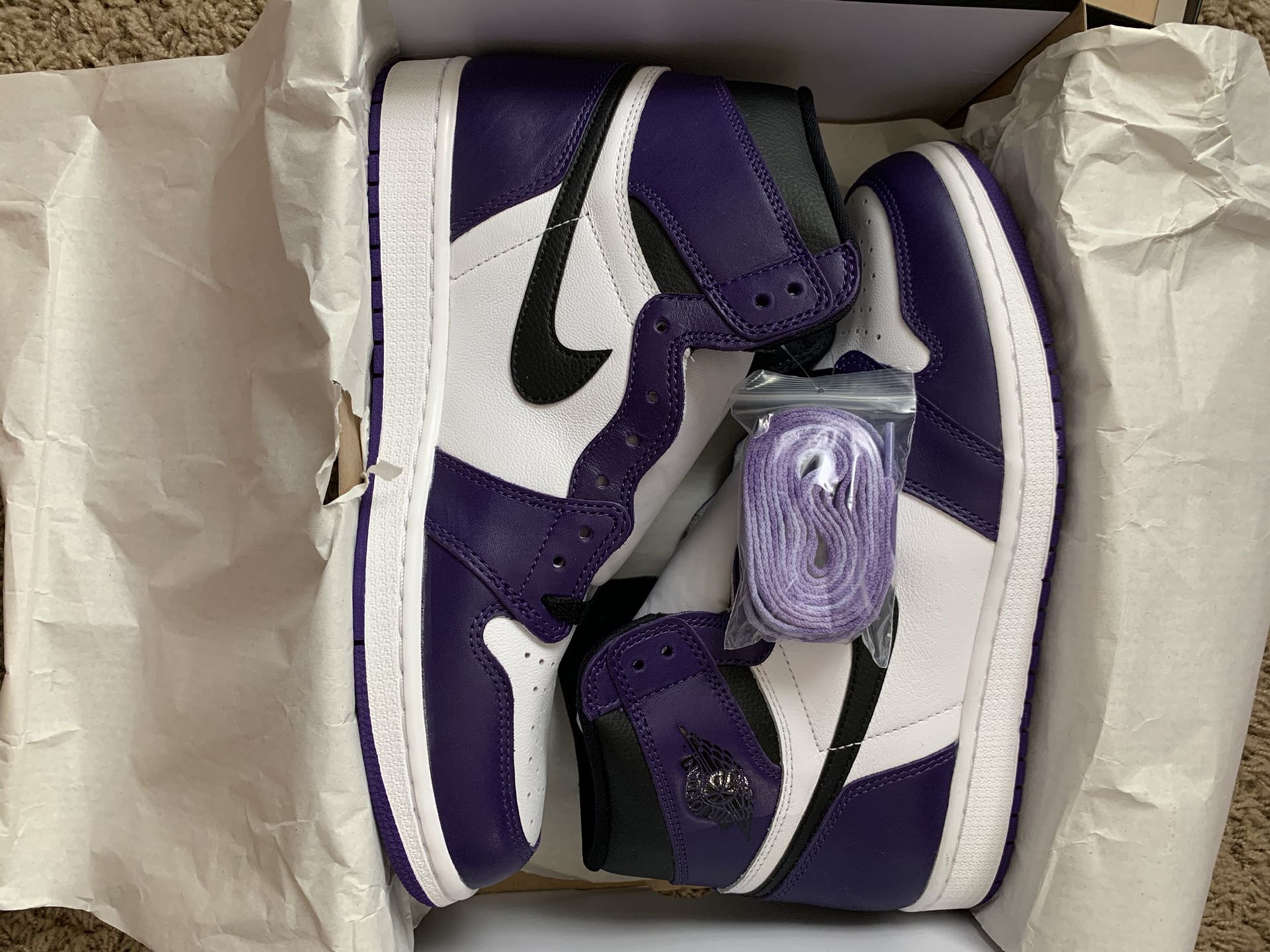 Jordan 1 “court purple”