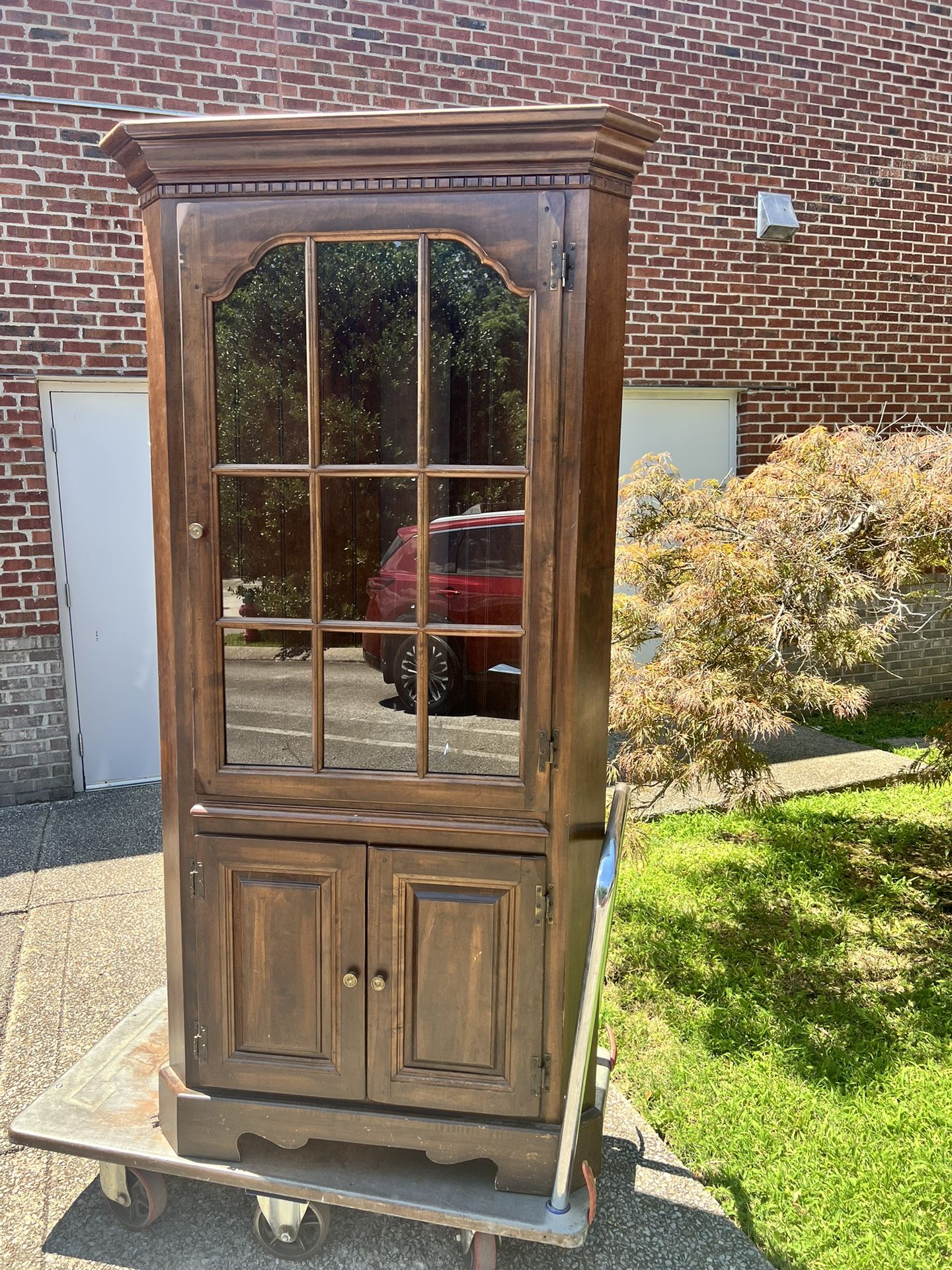 Statton Dining Room Corner hutch