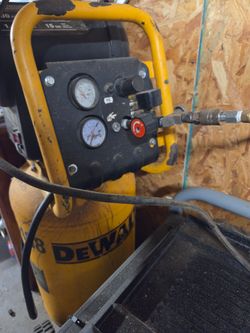Dewalt air compressor