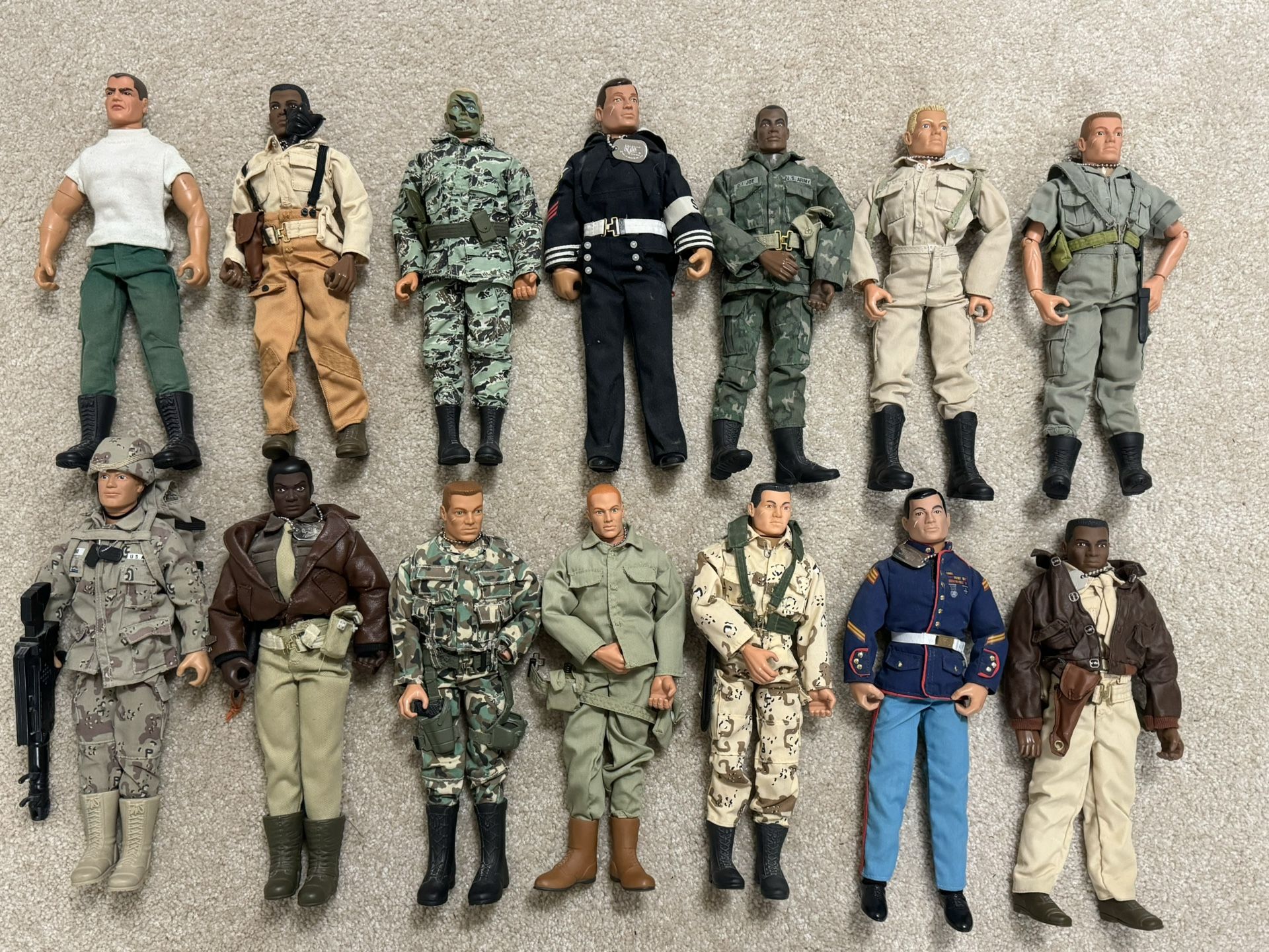 GI Joe 12β Action Figure Lot β 14