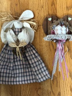 Farmhouse Bunny Decorations Lot