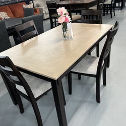 Dining Table 4 Chairs 
