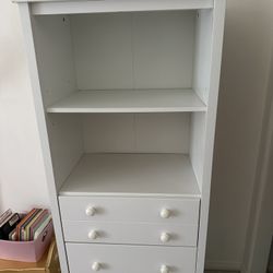 White 4-Drawer Dresser with Shelves