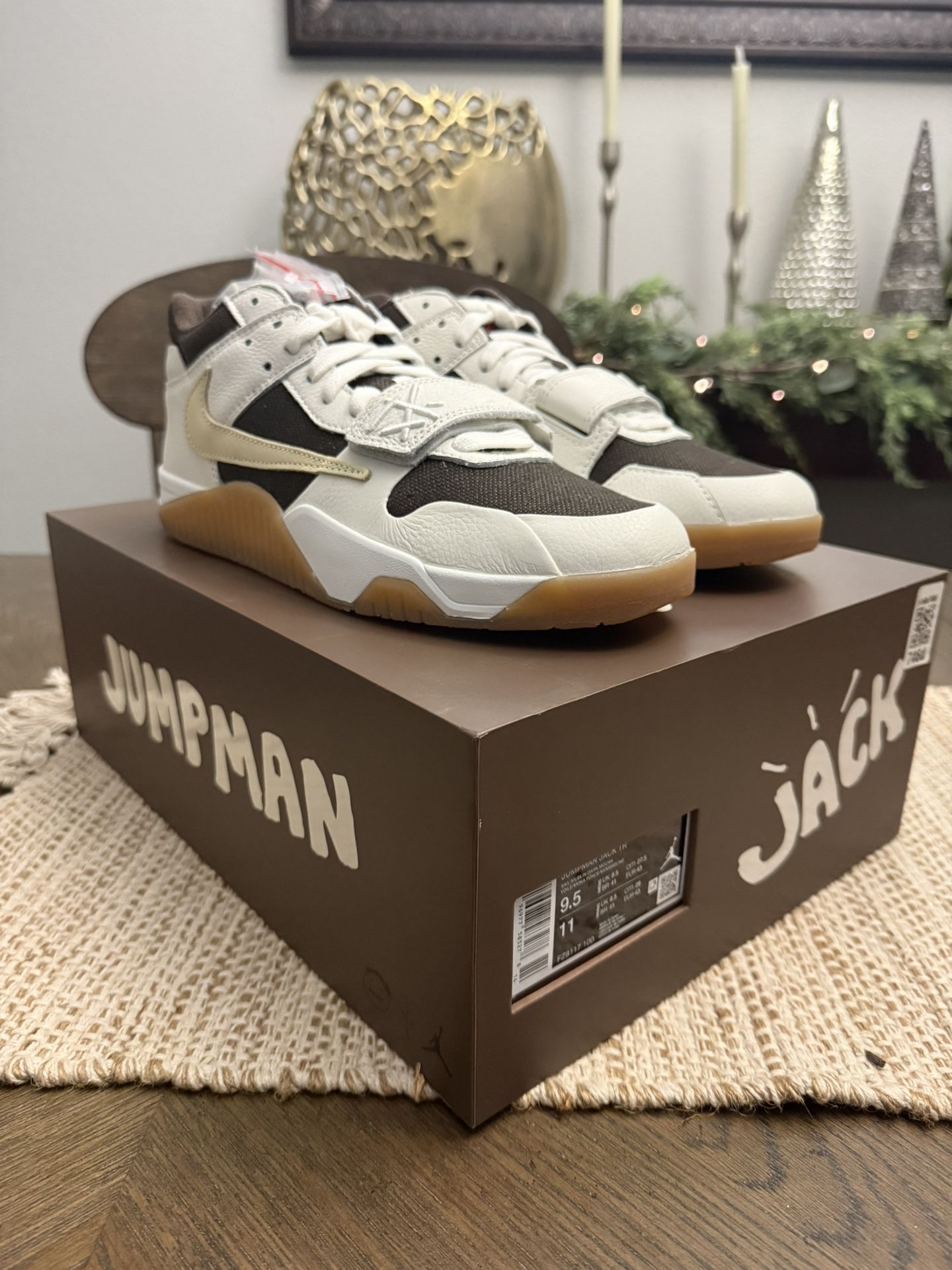 Travis Scott Jumpman Jack Sail Size 9.5 M