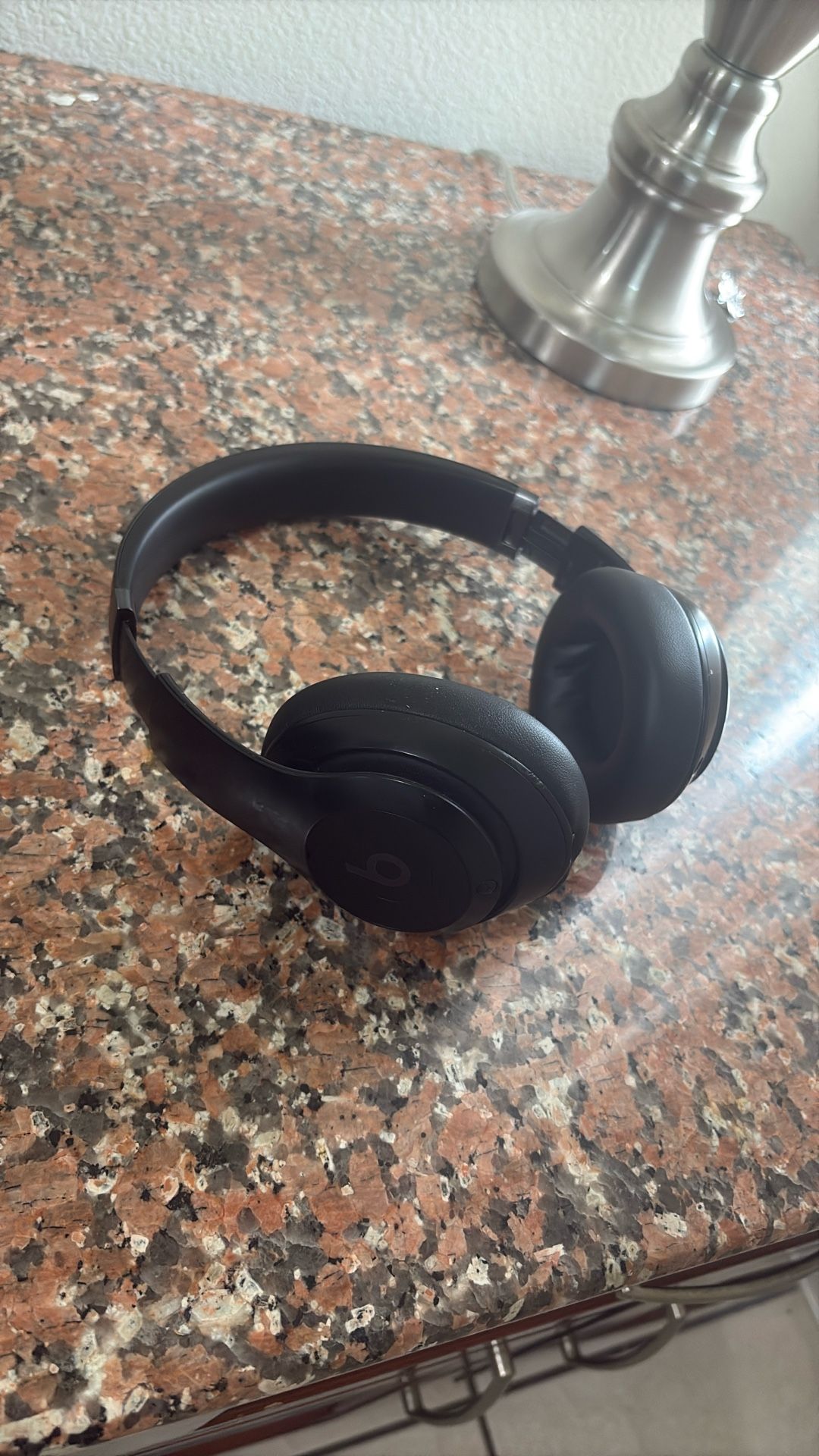 Beats Studio Pro Wireless Headphones – Noise Cancelling, Like New