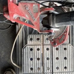 Husky Tile saw 