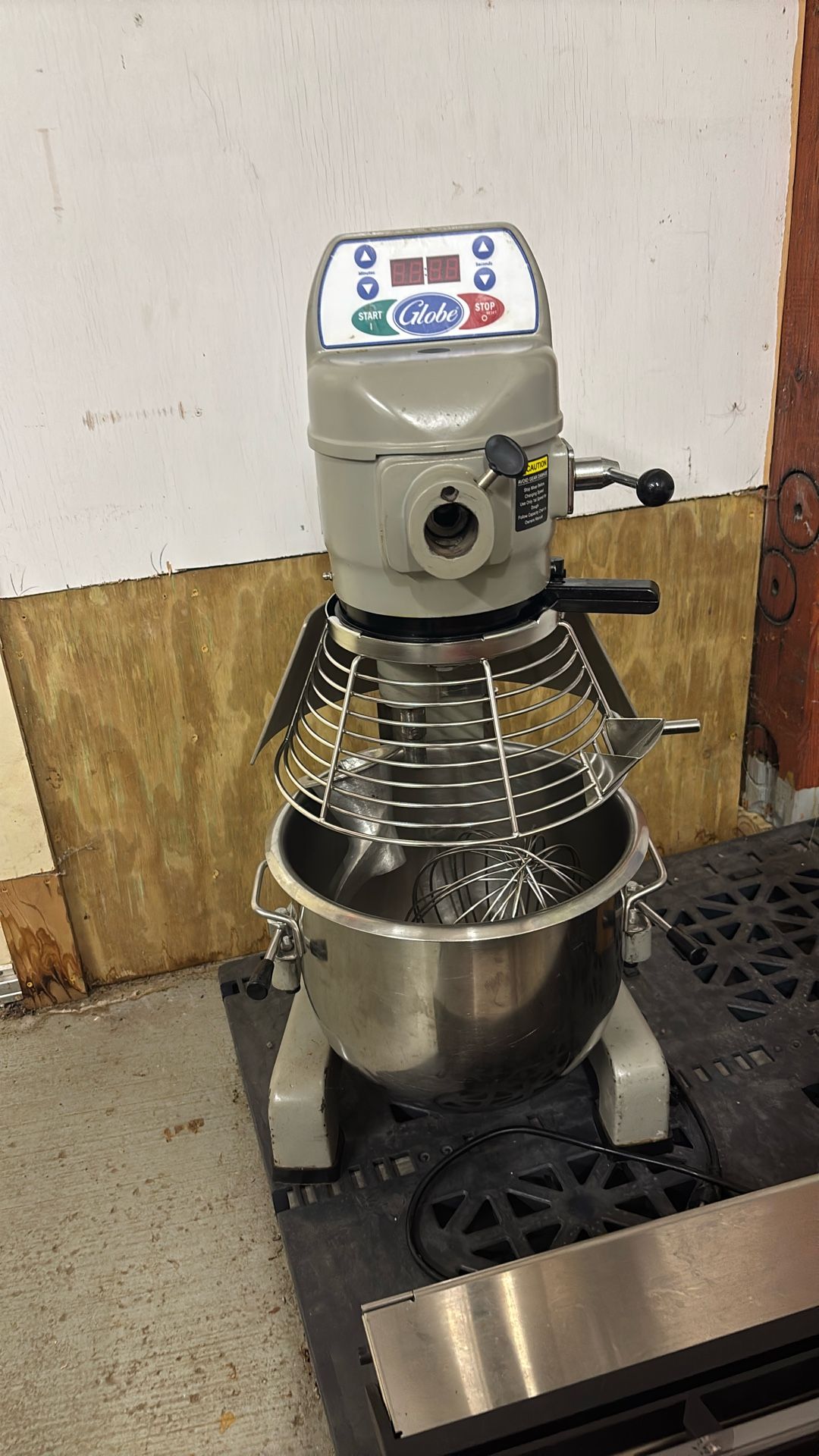 Globe Stand Mixer