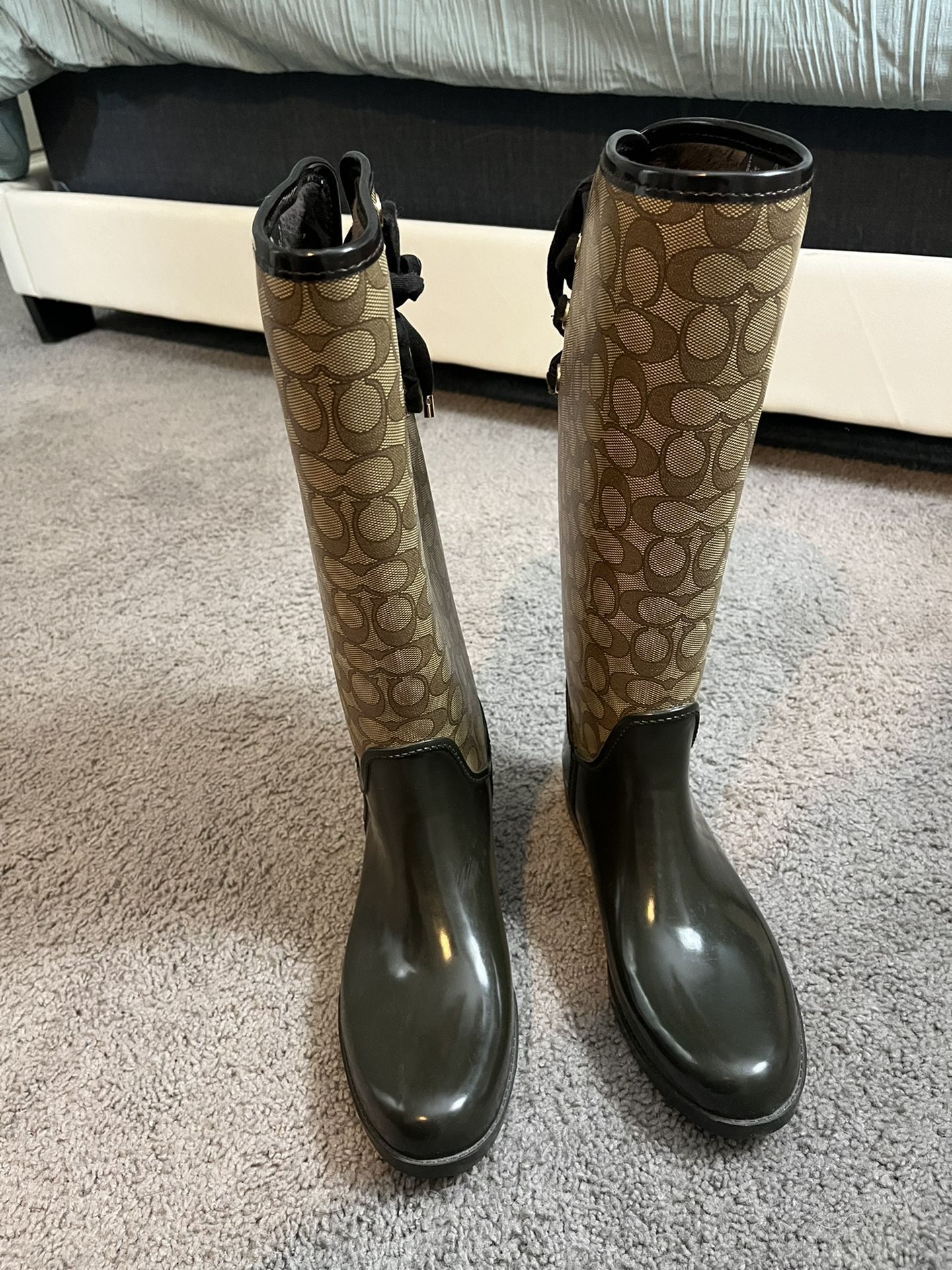 Coach Rain boots Women Size 9