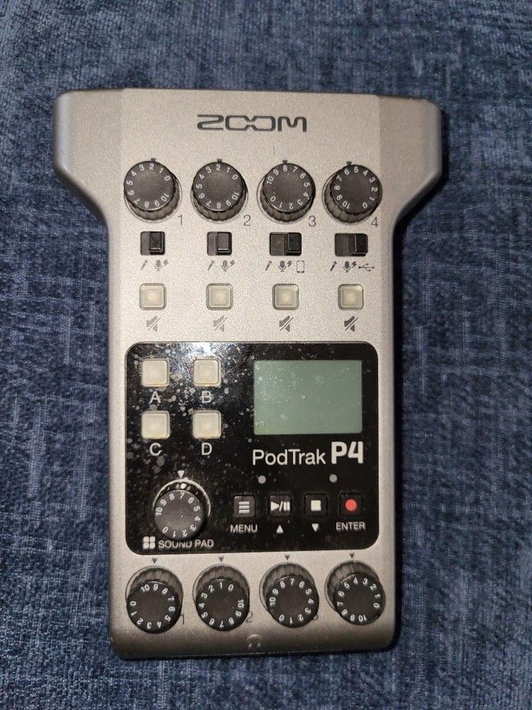 Zoom PodTrak P4 Podcast Recorder