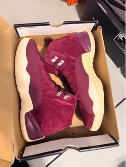 Jordan 12 Bordeaux