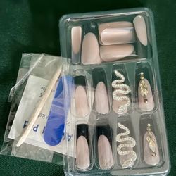 Artificial Nail Set 