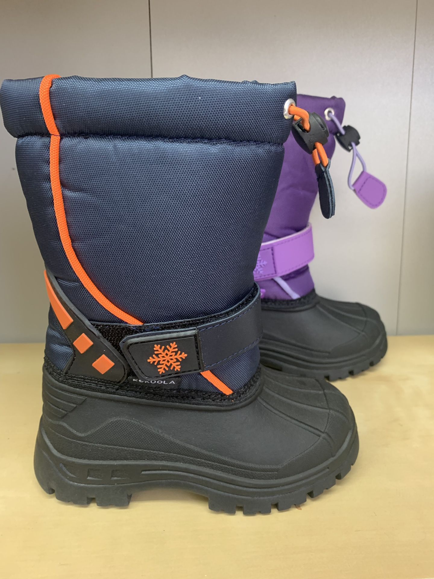 Snow boots for kids sizes 9, 10, 11 ,12, 13, 1, 2, 3 ,4