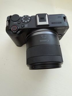 Canon EOS RV