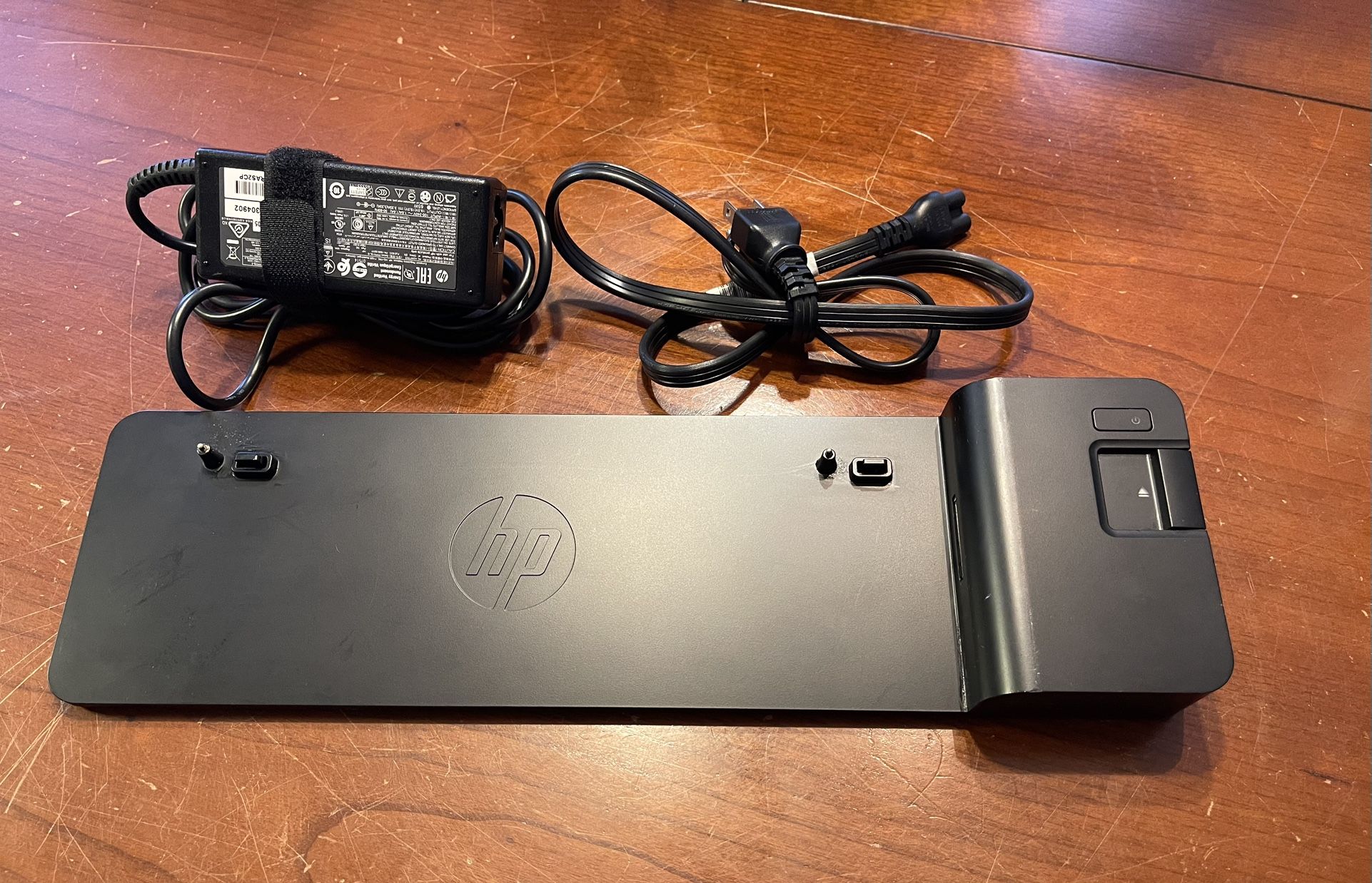 HP UltraSlim Docking Station 2013 D9Y32UT#ABA