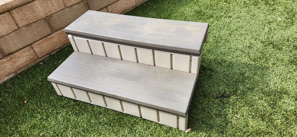 Spa/jacuzzi Storage Steps With Extras Included
