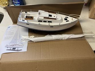 Nautimall Wooden Catalina Yacht Sailboat (new)