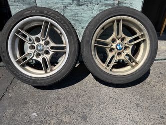 Two matching BMW m-sport 17-inch front wheels with tires 5x120mm