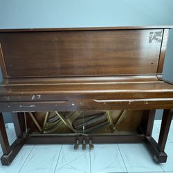 Yamaha U1 Upright Piano