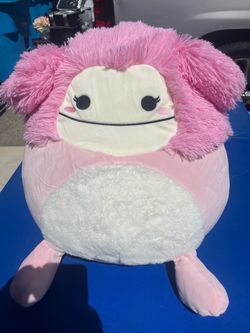 Squishmallows Brina Pink Bigfoot – Fuzzy White Belly