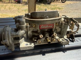 Edelbrock carburetor