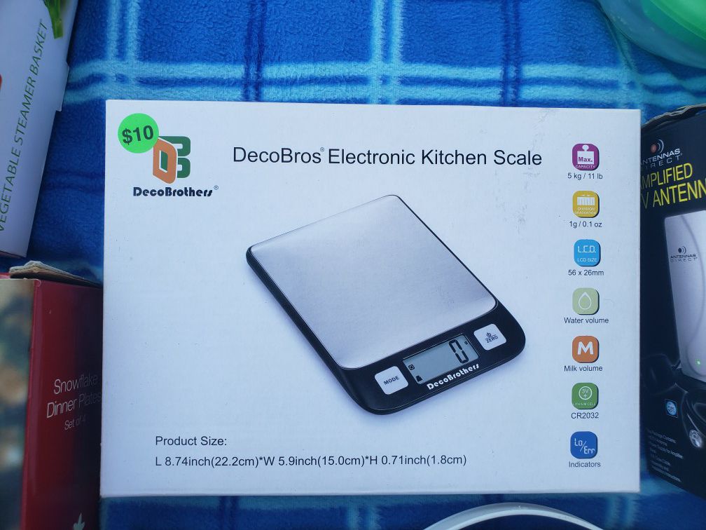 Electronic Kitchen Scale - $10