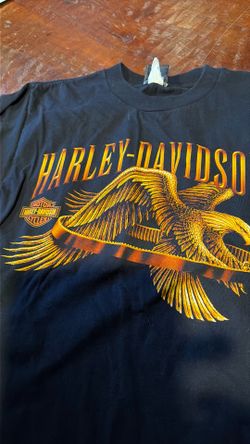 Haley Tshirt medium