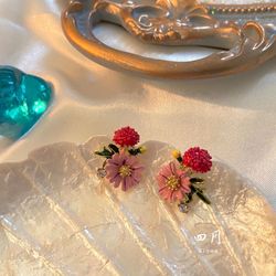 3 D flower Fashion earrings $10