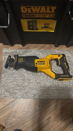 Dewalt Cordless-Brushless-Saw-Tool-Only-