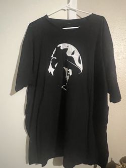 Black Graphic T-Shirt with Lion Print