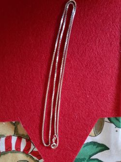 Gorgeous stamped 925 box link 24" chain