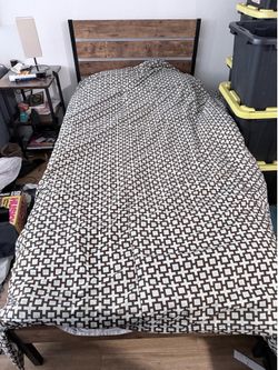 Single Bed w/ Mattress