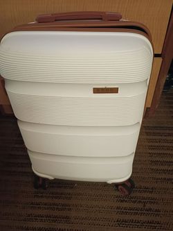 Suit case and duffle bag set