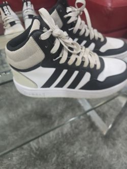 Kids Shoes 3 1/2! Addidas! Nice!