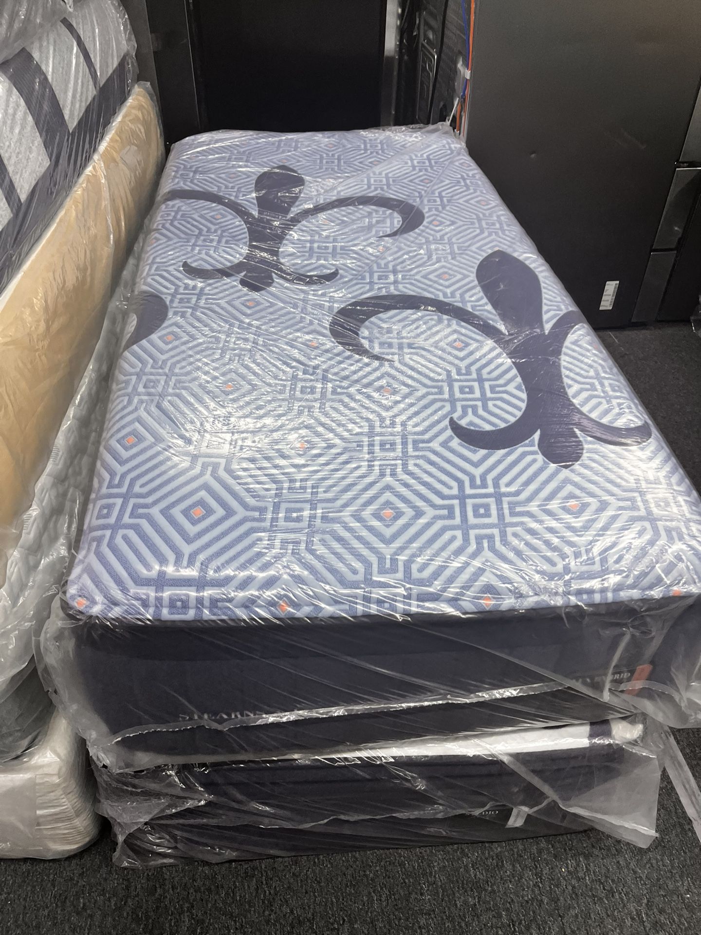 Twin XL 38”x 80” Stearns & Foster on sale!