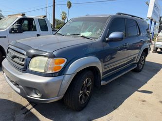 2004 Toyota Sequoia - For Parts
