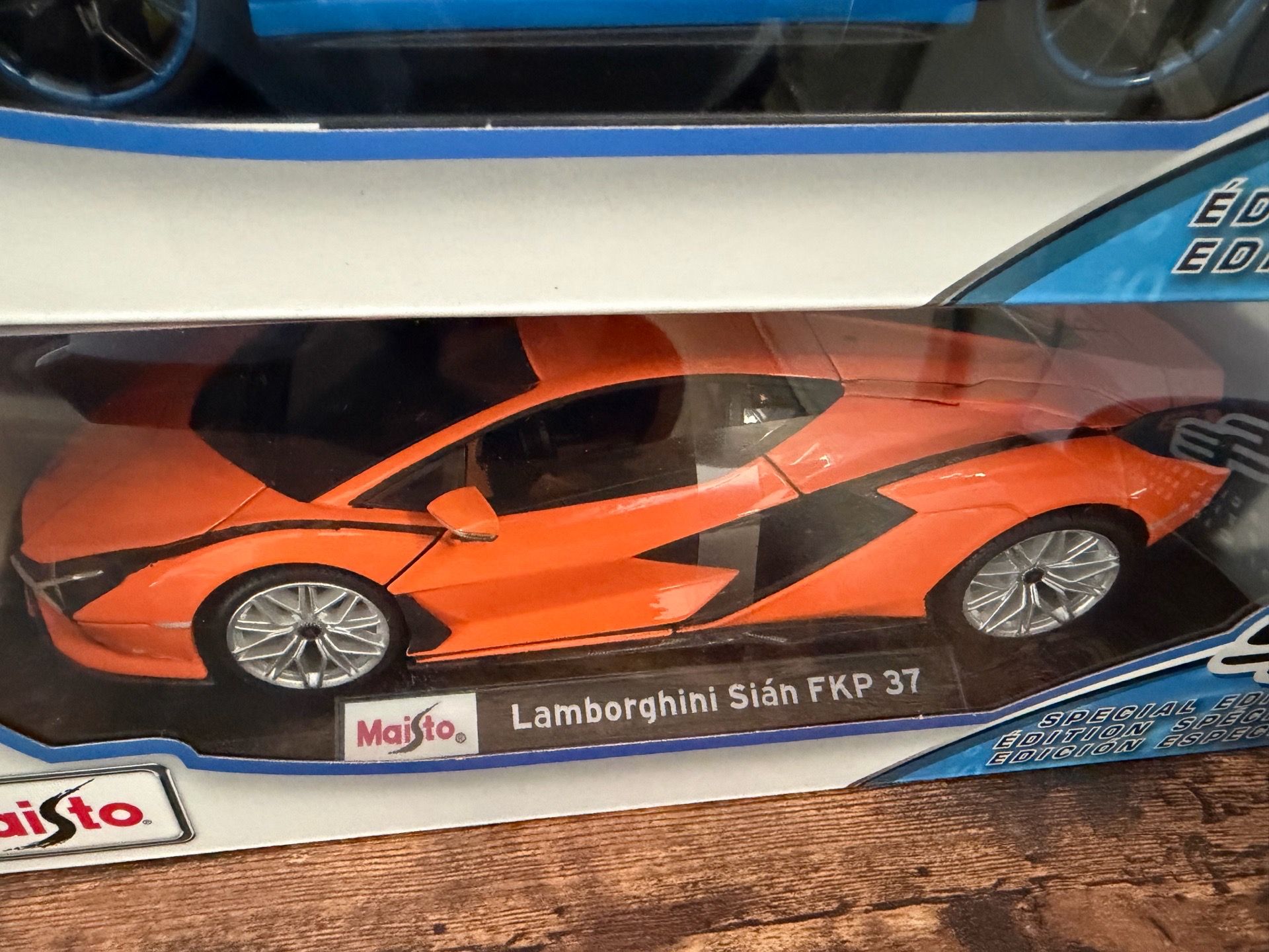 Toy Lambhorghini sian toy car 1/18 orange