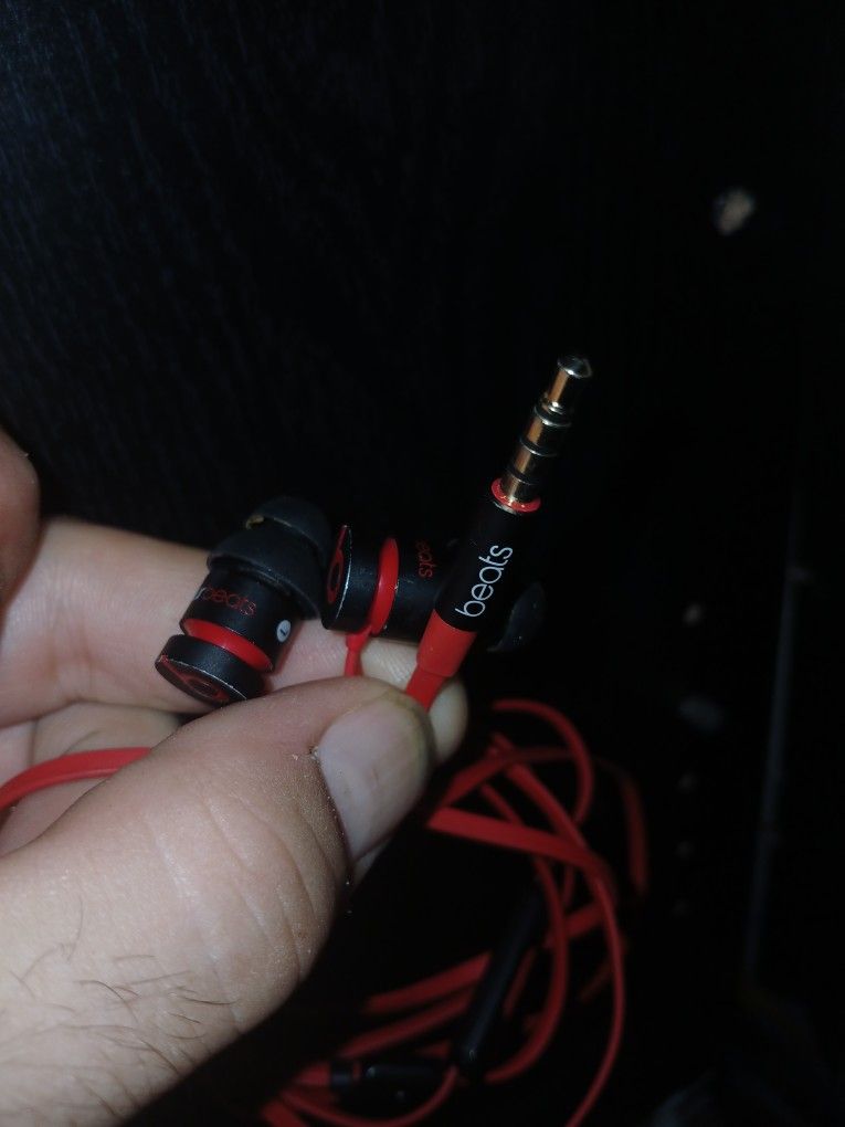 Wireless + Wired Headphones/Earbuds!