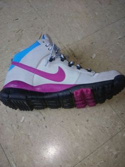 Mens Nike Boots size 12
