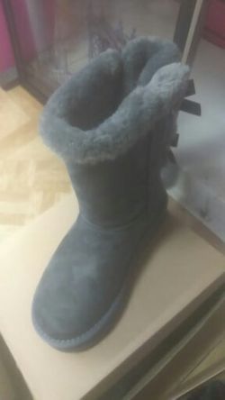 Ugg boots / gray size 8