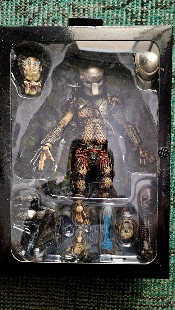 Predator NECA Action Figure Collectible