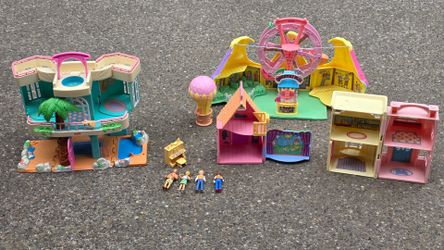 Vintage Little People doll house & figures