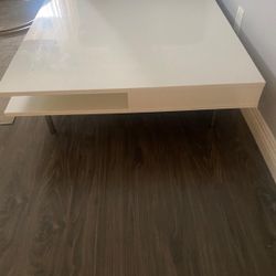 IKEA COFFEE TABLE