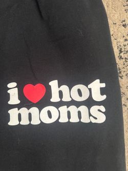 I Love Hot Moms Black Graphic T-Shirt