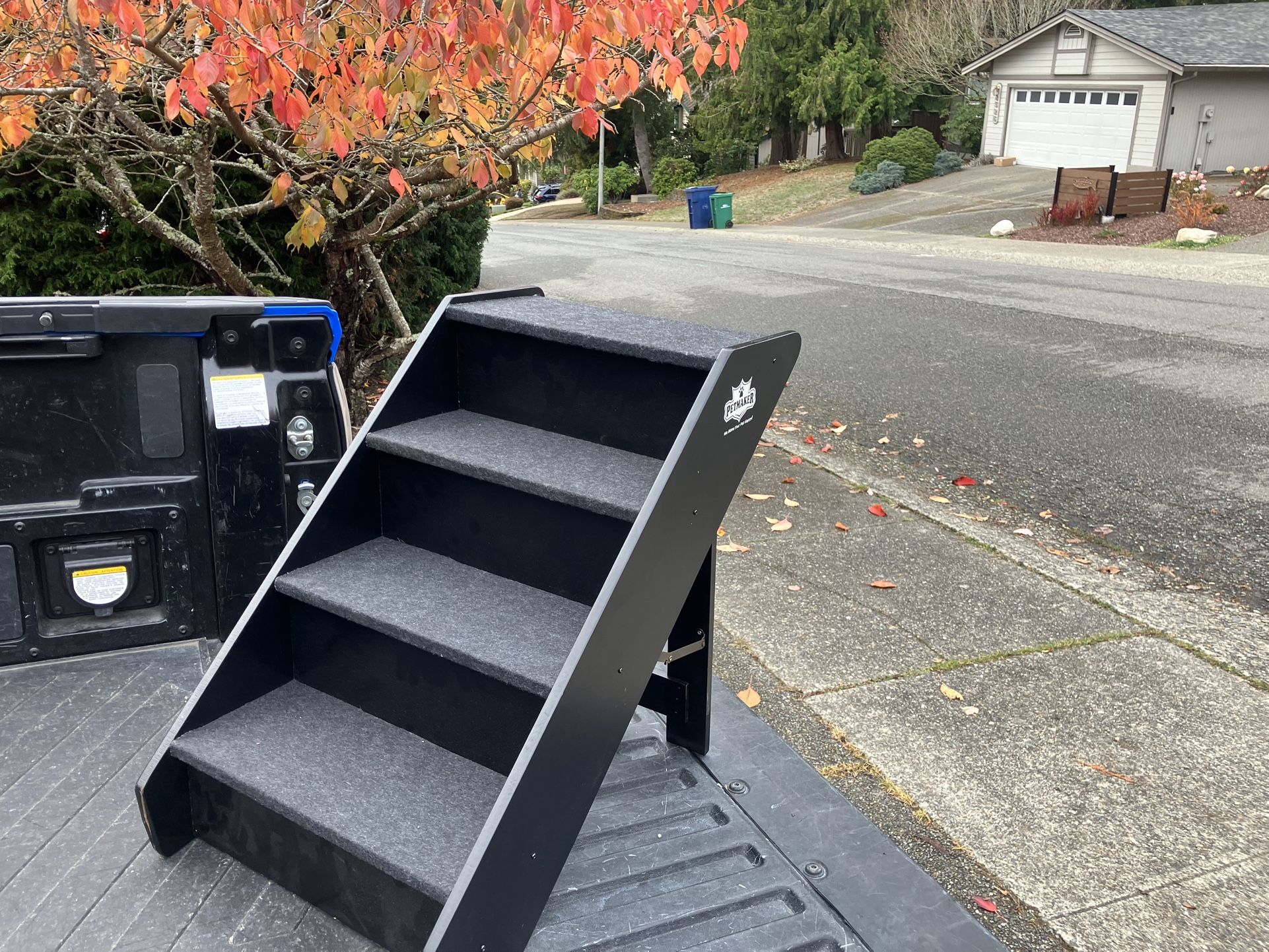 Pet Dog Stairs Steps Lightweight Folding Wooden Stairs 20” High House Home Couch Bed like New