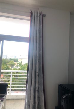 Cortines con Blackout 4 en total con tubo de metal