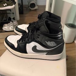 Men’s 9.5 Jordan’s