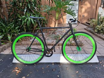 Pure Fix Fixie / Fixed Gear / Single Speed Bike / Bicycle