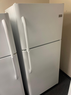 Frigidaire Top Freezer Fridge – White, clean, ready to go