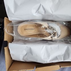 Women's Dress Shoes 11W Nude ComfortView 