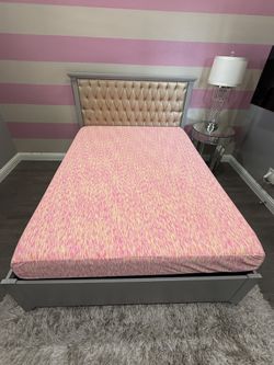 Kids Full Size Mattress & Box Spring